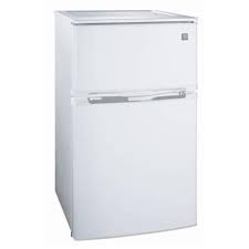 GE 20in Compact Refrigerator - White on White (GMX03BLFWWC)